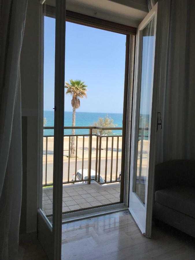 Intero Appartamento " Sea Breeze" مولا دي باري المظهر الخارجي الصورة