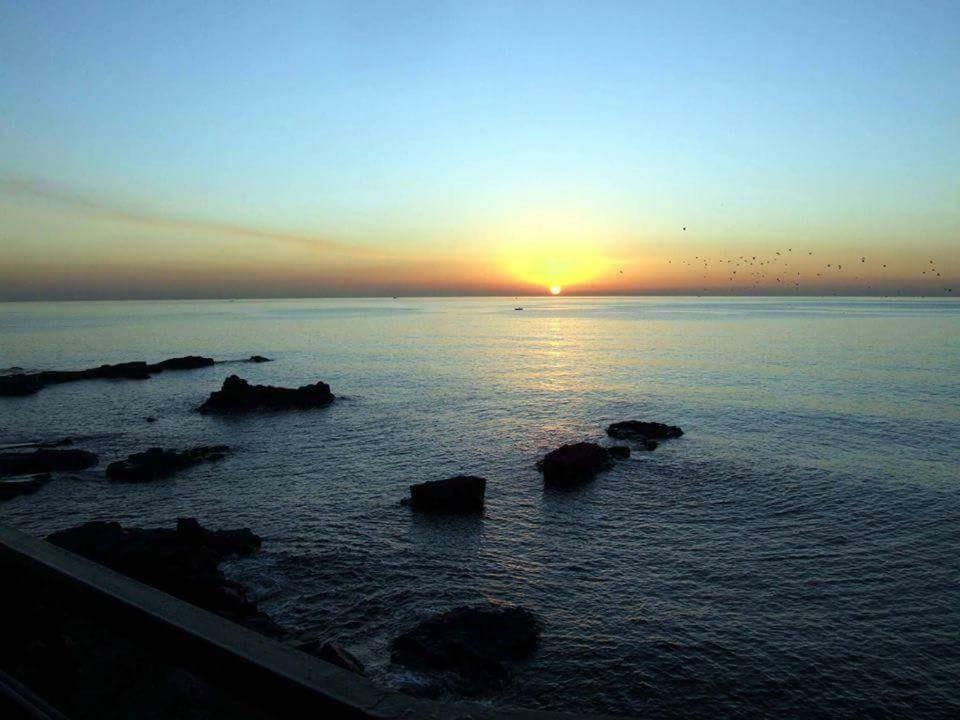 Intero Appartamento " Sea Breeze" مولا دي باري المظهر الخارجي الصورة